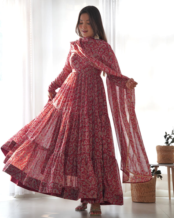 Vibrant Kalamkari Print Fox Georgette Anarkali Set – 8.25m Flair, Shawl-Style Dupatta