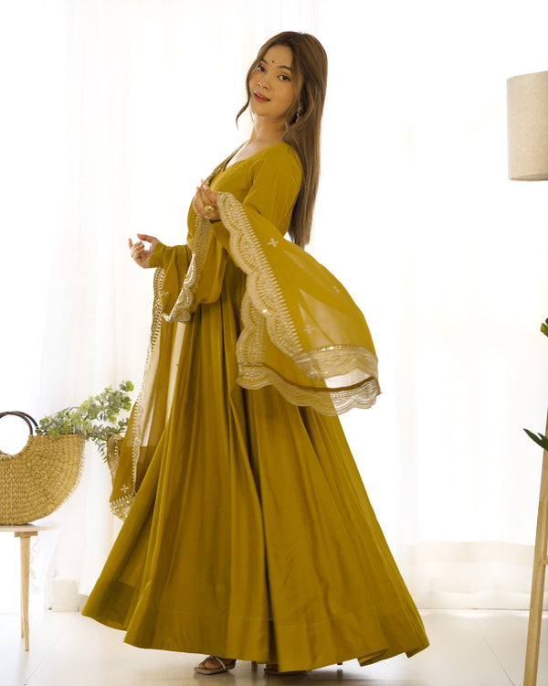 Premium Roman Silk Chanderi Anarkali Set – 16 Kali Design, Embroidered Dupatta & Pant
