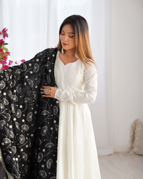 Vibrant Vichitra Silk Anarkali Suit – Elegant & Lightweight Summer Festive Wear