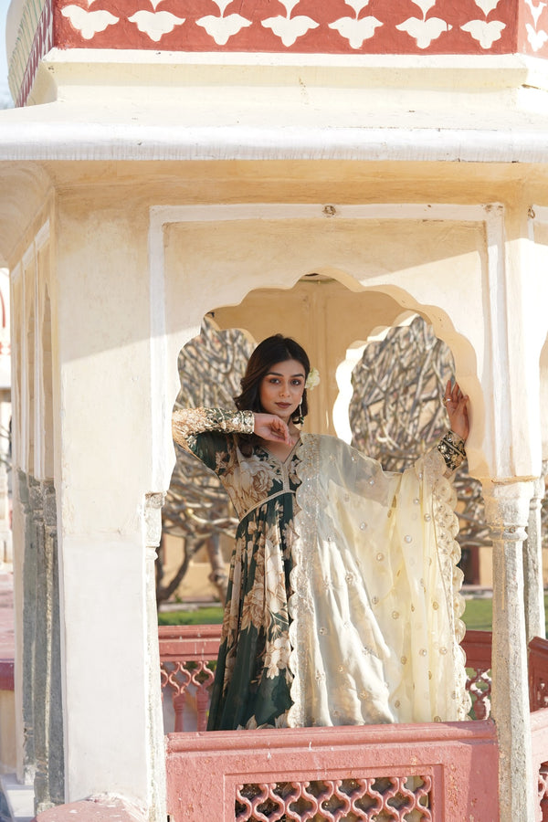 Exquisite Designer Anarkali Suit with Intricate Embroidery & Flowing Dupatta