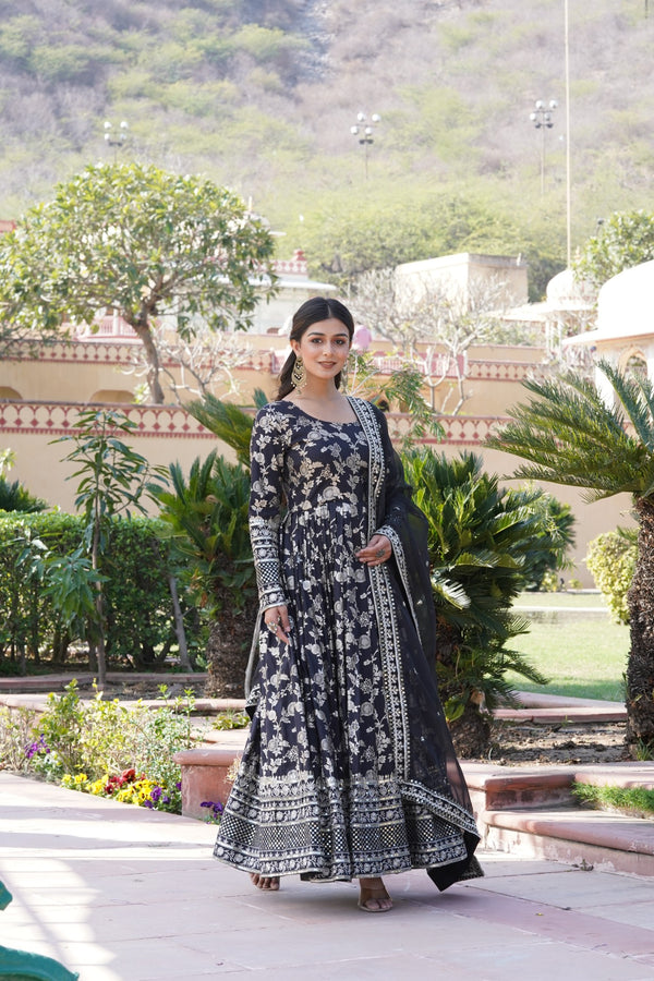 Viscose Dyable Jacquard Gown with Russian Silk Dupatta