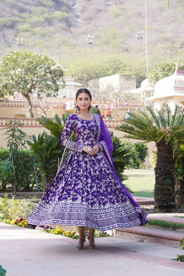 Viscose Dyable Jacquard Gown with Russian Silk Dupatta