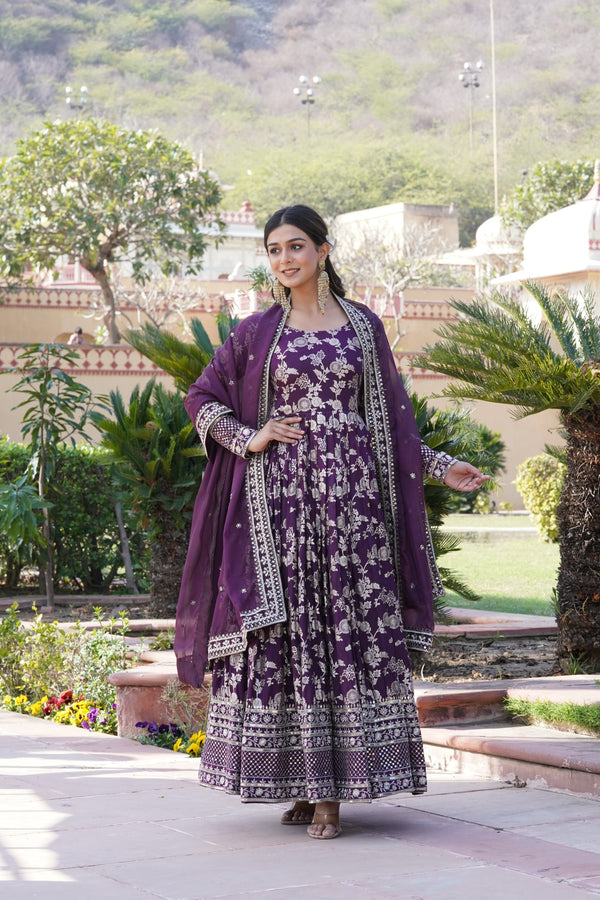 Viscose Dyable Jacquard Gown with Russian Silk Dupatta